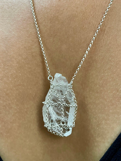 Faden Quartz Pendant